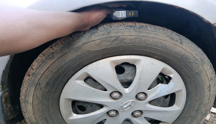 2013 Hyundai i10 SPORTZ 1.2, Petrol, Manual, 86,866 km, tyre