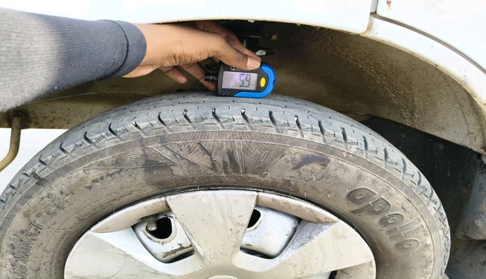 2018 Maruti Eeco 5 STR WITH A/C+HTR, CNG, Manual, 1,19,234 km, tyre