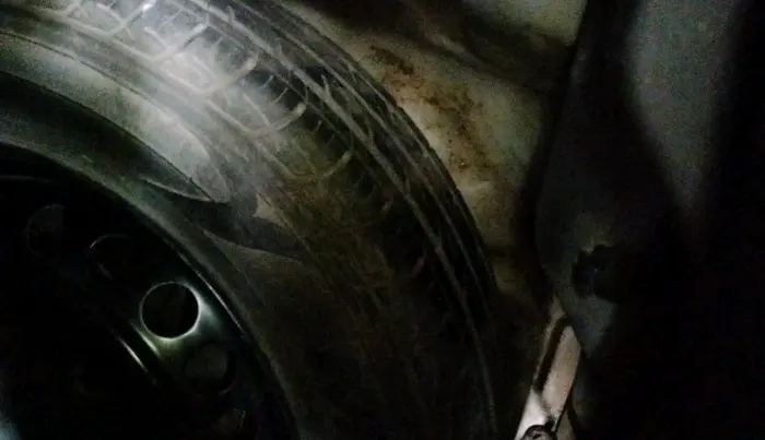2019 Maruti Baleno ZETA PETROL 1.2, CNG, Manual, 73,878 km, tyre