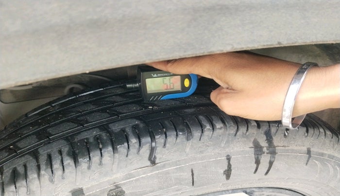 2023 Maruti BREZZA VXI SMART HYBRID, Petrol, Manual, 23,570 km, tyre