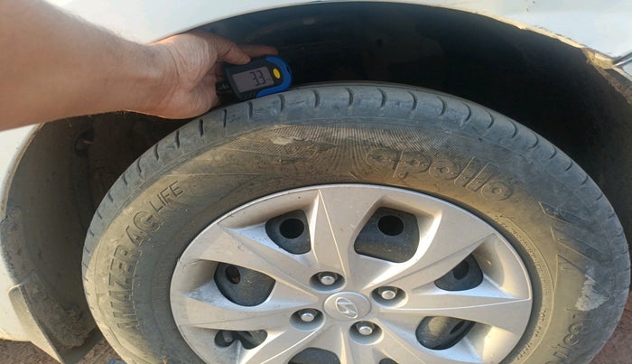 2016 Hyundai Elite i20 MAGNA 1.2, CNG, Manual, 84,785 km, tyre