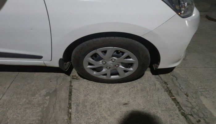 2020 Hyundai Grand i10 SPORTZ 1.2 KAPPA VTVT, Petrol, Manual, 66,761 km, tyre