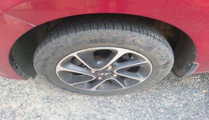 2017 Hyundai Grand i10 ASTA 1.2 KAPPA VTVT, Petrol, Manual, 44,564 km, tyre