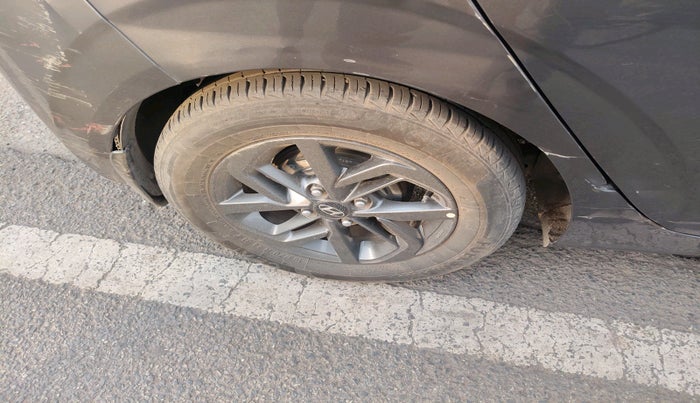 2020 Hyundai GRAND I10 NIOS SPORTZ AMT 1.2 KAPPA VTVT, Petrol, Automatic, 90,624 km, tyre