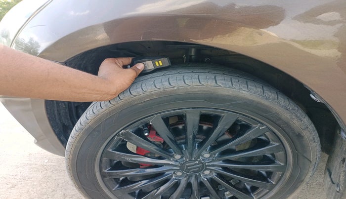 2015 Maruti Ciaz ZDI, Diesel, Manual, 1,32,246 km, tyre