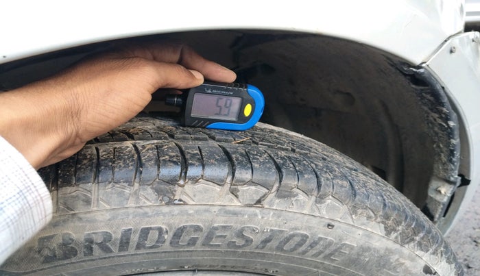 2012 Maruti Swift Dzire VXI, Petrol, Manual, 1,01,546 km, tyre