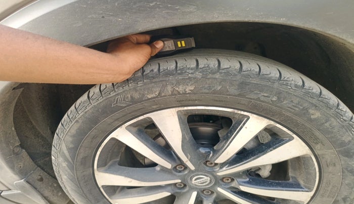 2019 Nissan Kicks XV PREMIUM DIESEL, Diesel, Manual, 1,79,143 km, tyre