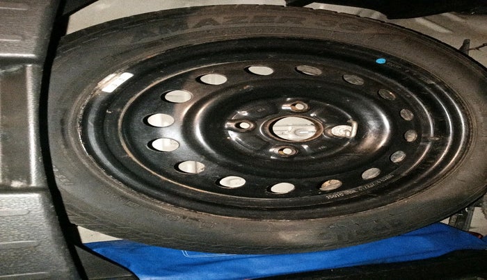 2015 Maruti Wagon R 1.0 VXI, Petrol, Manual, 35,720 km, tyre