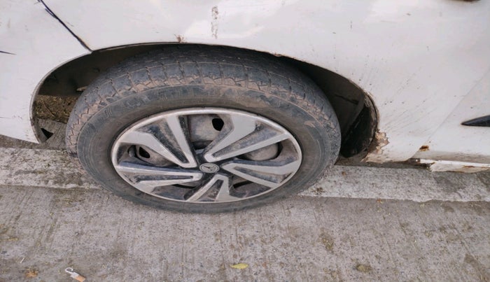 2016 Maruti Alto K10 VXI, Petrol, Manual, 74,769 km, tyre