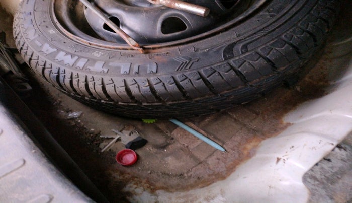 2016 Maruti Alto K10 VXI, Petrol, Manual, 74,769 km, tyre