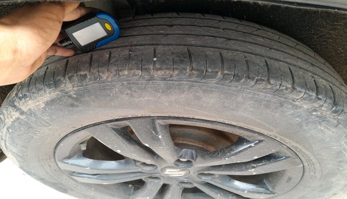 2019 Maruti Vitara Brezza ZDI PLUS, Diesel, Manual, 1,28,618 km, tyre