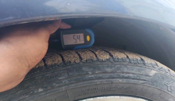 2012 Ford Figo TITANIUM 1.4 DIESEL, Diesel, Manual, 87,446 km, tyre