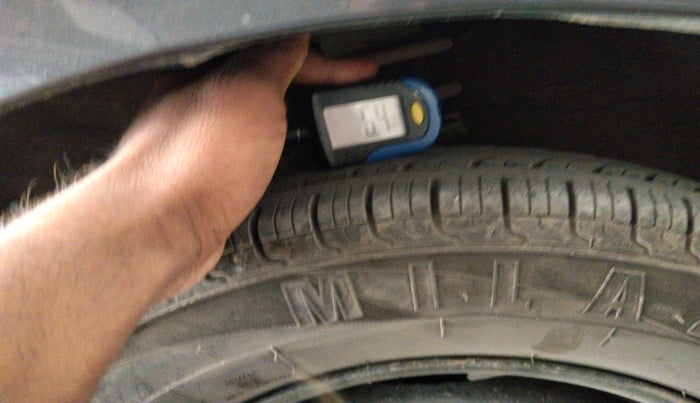 2013 Maruti Alto 800 LXI, Petrol, Manual, 54,560 km, tyre