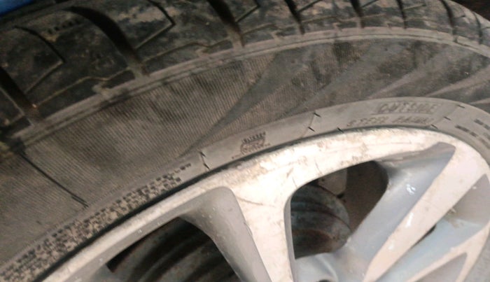 2015 Hyundai Elite i20 ASTA 1.2, Petrol, Manual, 91,198 km, tyre