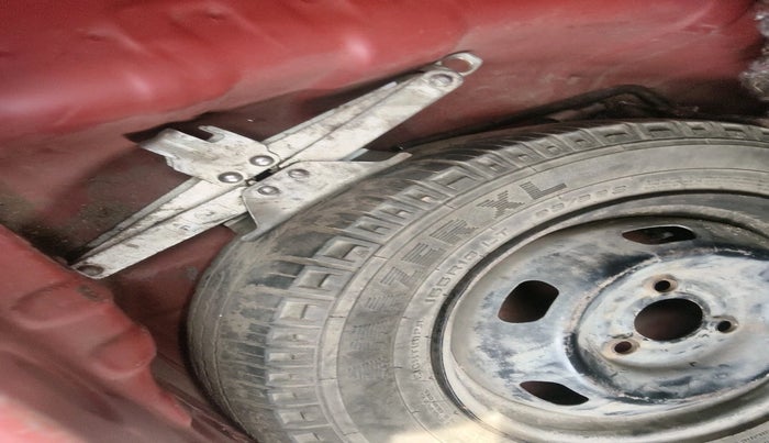 2019 Renault Kwid RXL, Petrol, Manual, 69,366 km, tyre