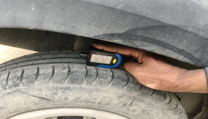 2019 Renault Kwid RXL, Petrol, Manual, 69,366 km, tyre