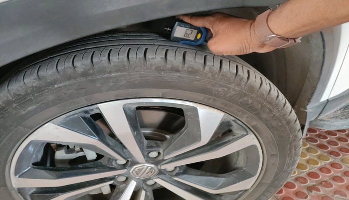 2023 MG HECTOR PLUS SHARP PRO 1.5 PETROL TURBO CVT 7 STR, Petrol, Automatic, 12,488 km, tyre