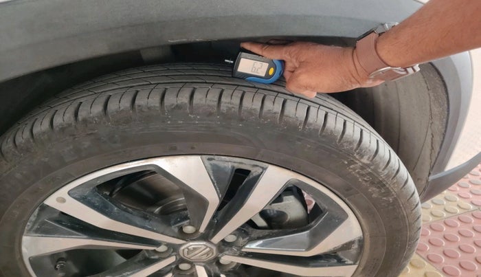 2023 MG HECTOR PLUS SHARP PRO 1.5 PETROL TURBO CVT 7 STR, Petrol, Automatic, 12,488 km, tyre