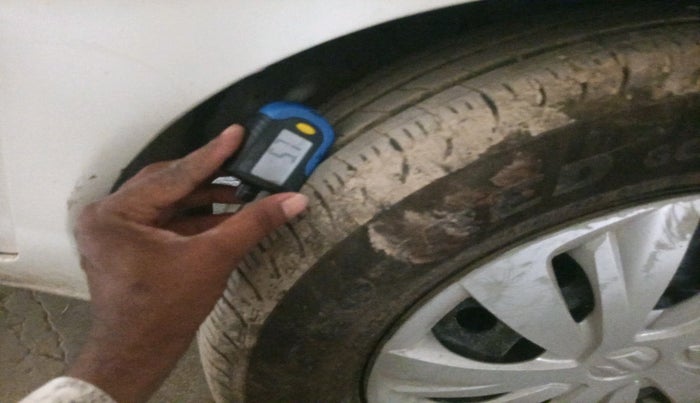 2016 Hyundai Xcent BASE 1.2, CNG, Manual, 97,425 km, tyre