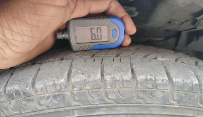 2015 Maruti Swift Dzire VXI, CNG, Manual, 1,17,234 km, tyre