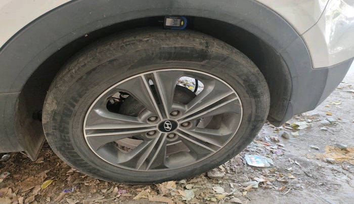 2016 Hyundai Creta SX PLUS AT 1.6 PETROL, Petrol, Automatic, 43,450 km, tyre