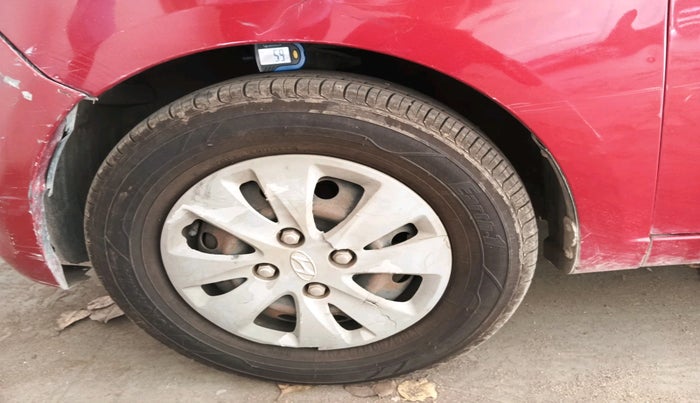 2011 Hyundai i10 MAGNA 1.1, Petrol, Manual, 1,19,968 km, tyre