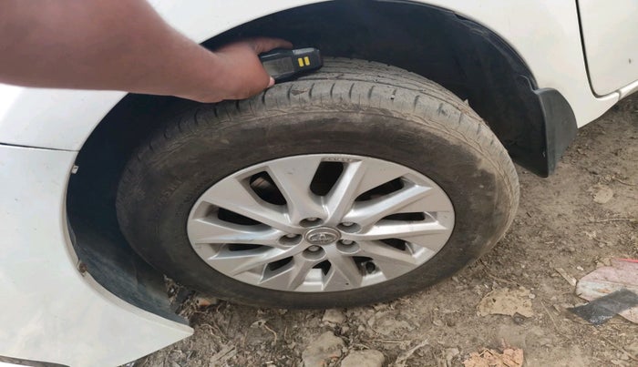 2017 Toyota Corolla Altis G PETROL, Petrol, Manual, 66,328 km, tyre