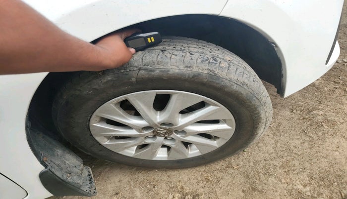 2017 Toyota Corolla Altis G PETROL, Petrol, Manual, 66,328 km, tyre