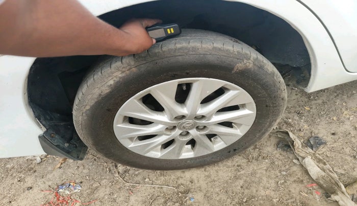 2017 Toyota Corolla Altis G PETROL, Petrol, Manual, 66,328 km, tyre