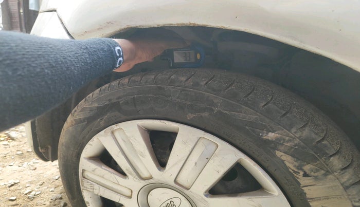 2011 Ford Figo ZXI 1.2 PETROL, Petrol, Manual, 92,251 km, tyre