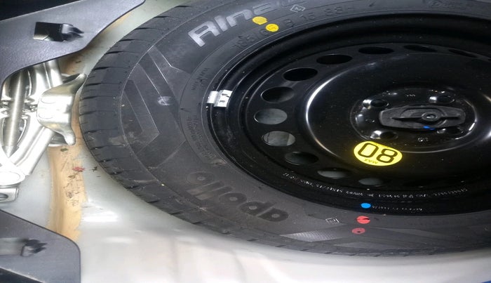 2023 Toyota Glanza V AMT, Petrol, Automatic, 40,369 km, tyre