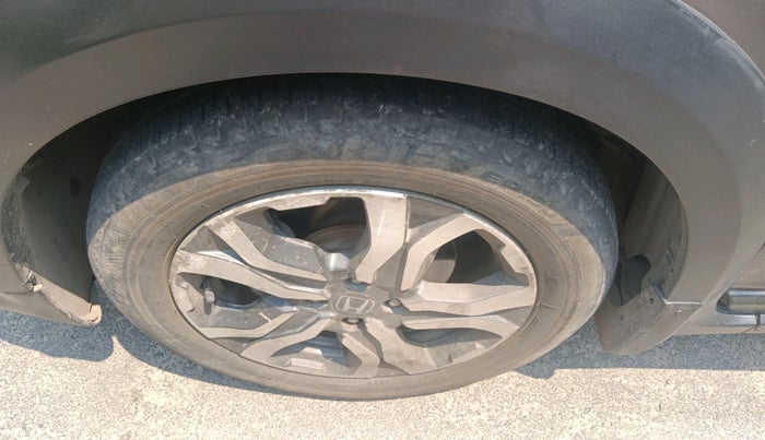 2018 Honda WR-V 1.2L I-VTEC VX MT, Petrol, Manual, 1,00,158 km, tyre