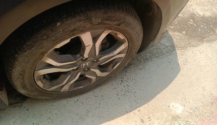 2018 Honda WR-V 1.2L I-VTEC VX MT, Petrol, Manual, 1,00,158 km, tyre