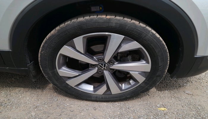 2023 Volkswagen TAIGUN TOPLINE 1.0 TSI MT, Petrol, Manual, 29,336 km, tyre