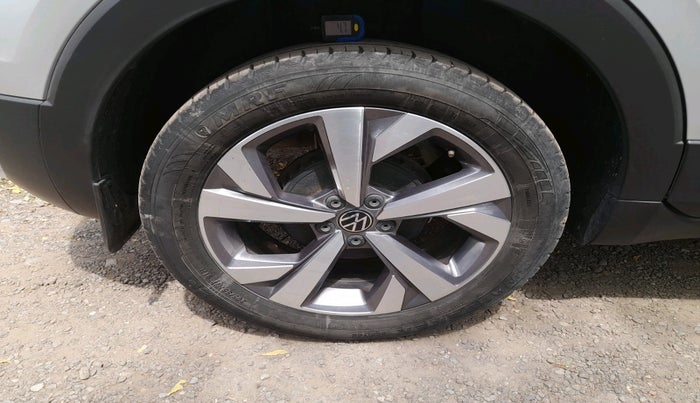 2023 Volkswagen TAIGUN TOPLINE 1.0 TSI MT, Petrol, Manual, 29,336 km, tyre