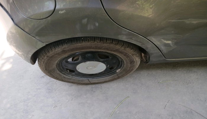 2013 Chevrolet Beat LS DIESEL, Diesel, Manual, 2,31,829 km, tyre