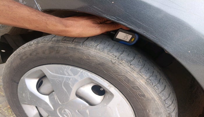 2023 Tata Tiago XM CNG, CNG, Manual, 64,052 km, tyre