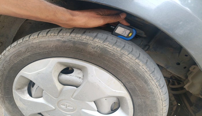 2023 Tata Tiago XM CNG, CNG, Manual, 64,052 km, tyre