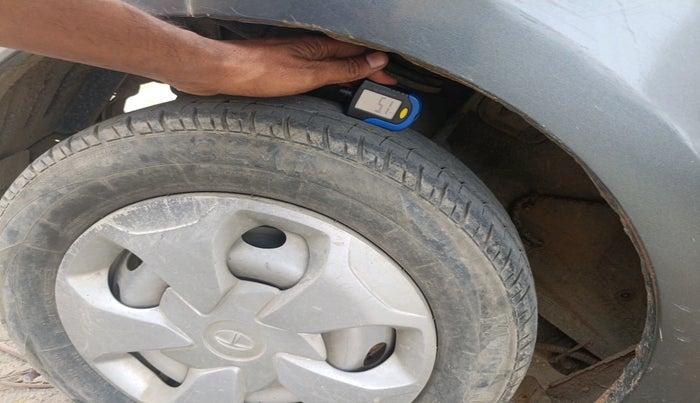 2023 Tata Tiago XM CNG, CNG, Manual, 64,052 km, tyre