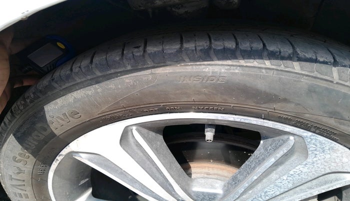 2019 Hyundai Verna 1.6 VTVT SX, Petrol, Manual, 31,609 km, tyre