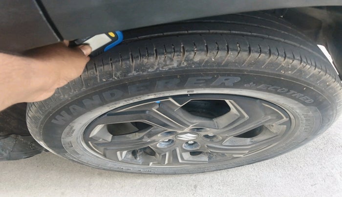 2023 Maruti BREZZA ZXI AT SMART HYBRID, Petrol, Automatic, 50,535 km, tyre