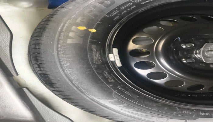 2023 Maruti BREZZA ZXI AT SMART HYBRID, Petrol, Automatic, 50,535 km, tyre