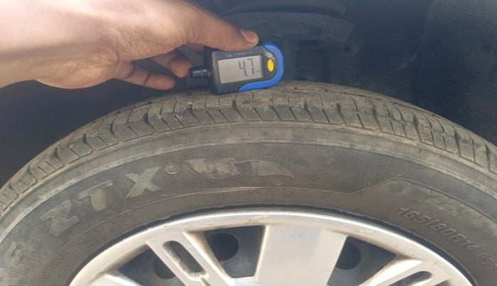 2012 Fiat Grand Punto ACTIVE 1.3, Diesel, Manual, 1,71,625 km, tyre