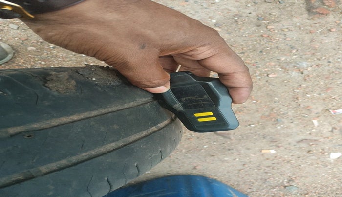 2012 Maruti Zen Estilo VXI, Petrol, Manual, 67,319 km, tyre