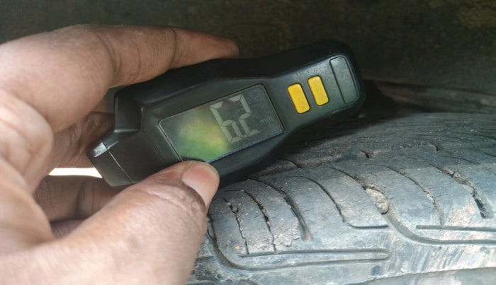 2012 Maruti Zen Estilo VXI, Petrol, Manual, 67,319 km, tyre