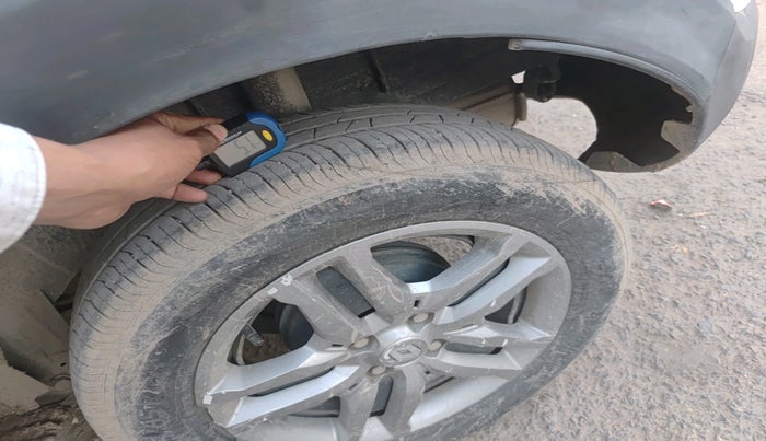 2023 Renault TRIBER RXZ DUAL TONE, Petrol, Manual, 46,912 km, tyre