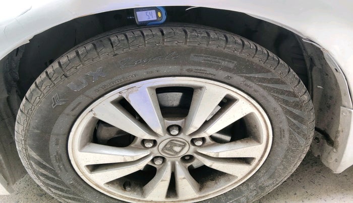 2011 Honda Accord 2.4L I-VTEC MT, Petrol, Manual, 90,177 km, tyre