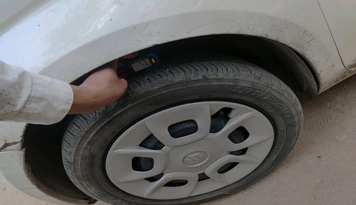 2018 Maruti IGNIS DELTA 1.2, Petrol, Manual, 90,177 km, tyre