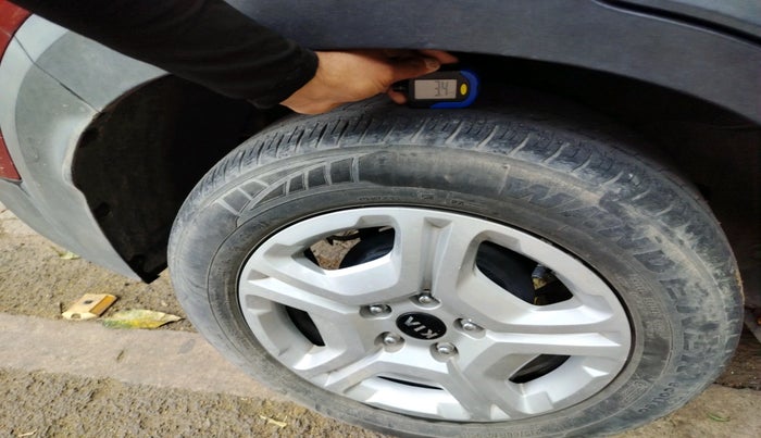 2020 KIA SONET HTX 1.0 IMT, Petrol, Manual, 65,687 km, tyre