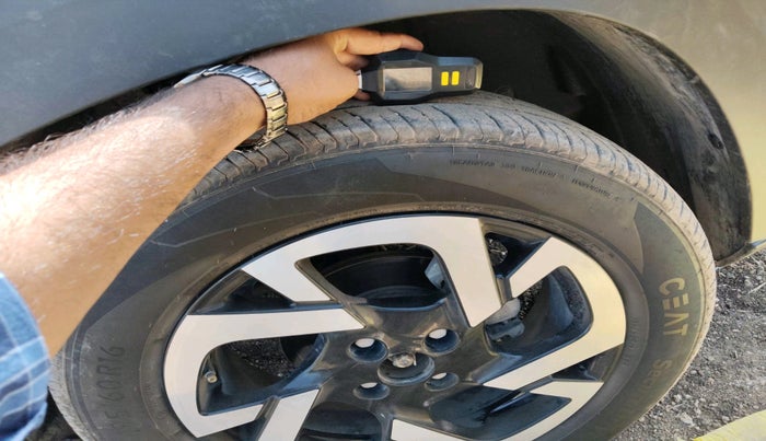 2024 Nissan MAGNITE XV MT, Petrol, Manual, 36,622 km, tyre